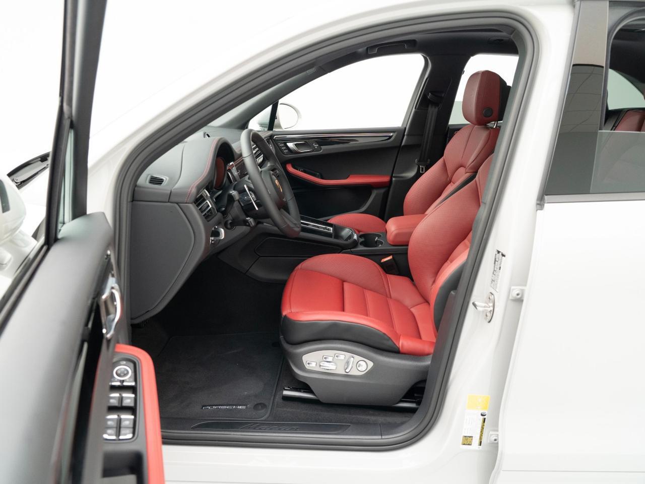 2026 Porsche Macan Pompano Beach FL