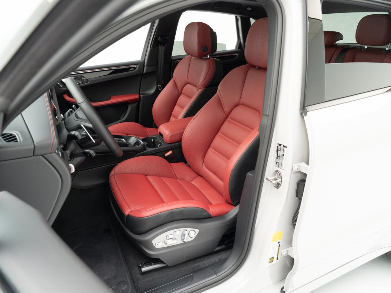 2026 Porsche Macan Pompano Beach FL