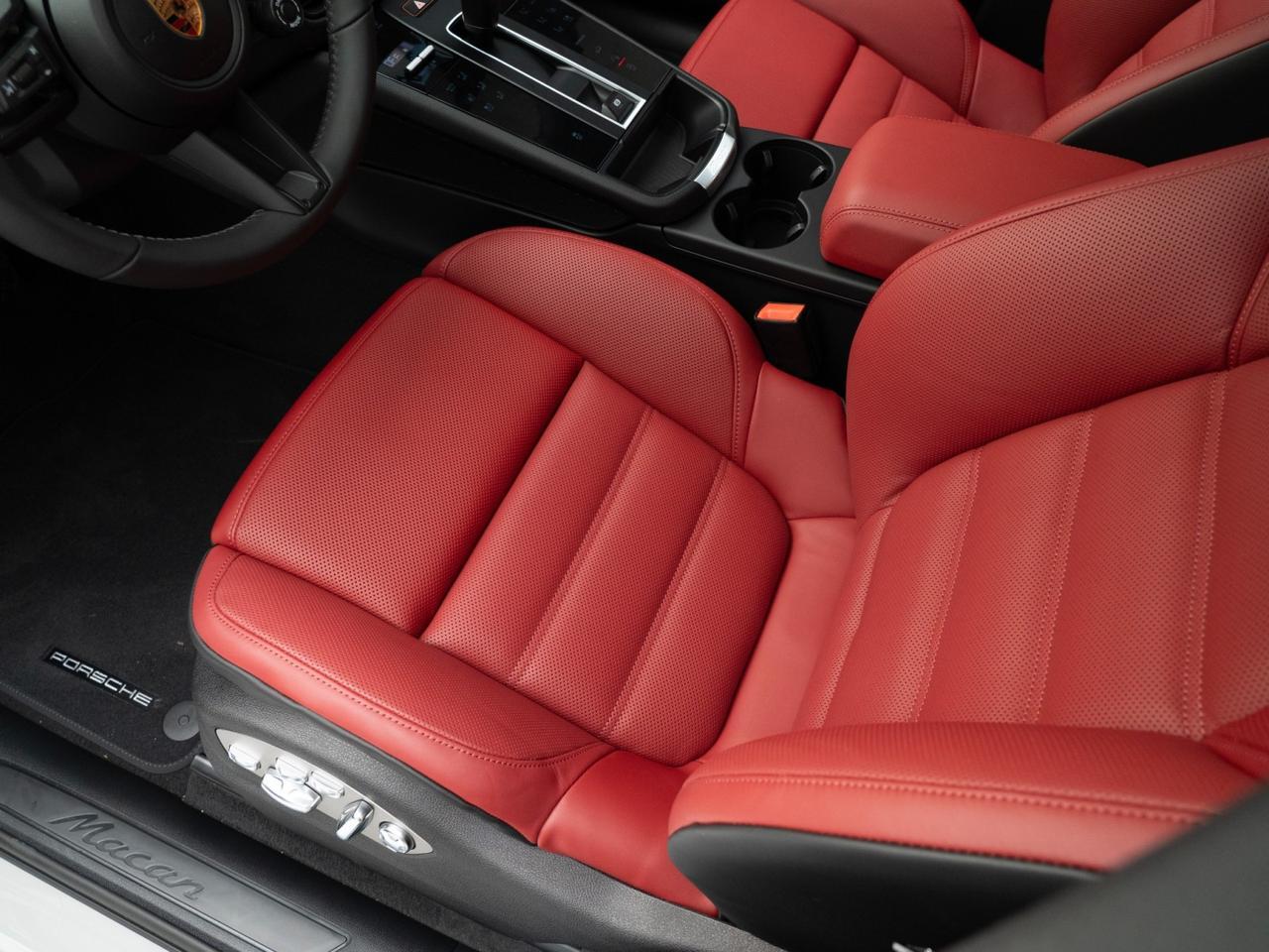 2026 Porsche Macan Pompano Beach FL