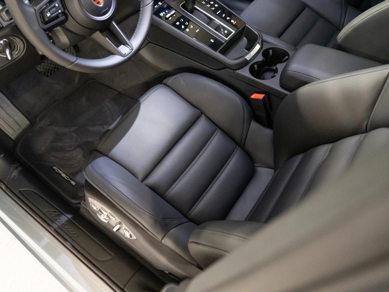 2026 Porsche Macan Pompano Beach FL