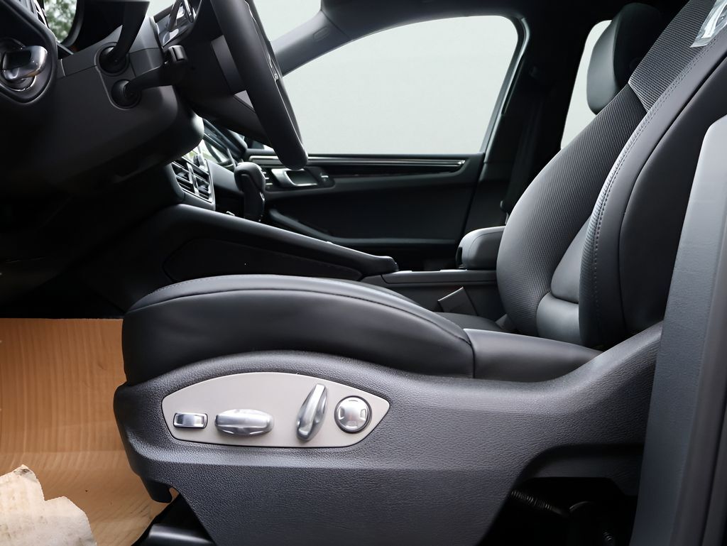2026 Porsche Macan San Clemente CA