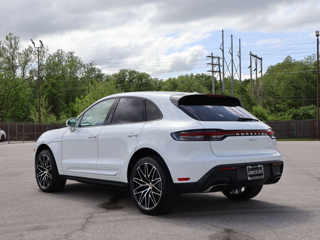 2026 Porsche Macan