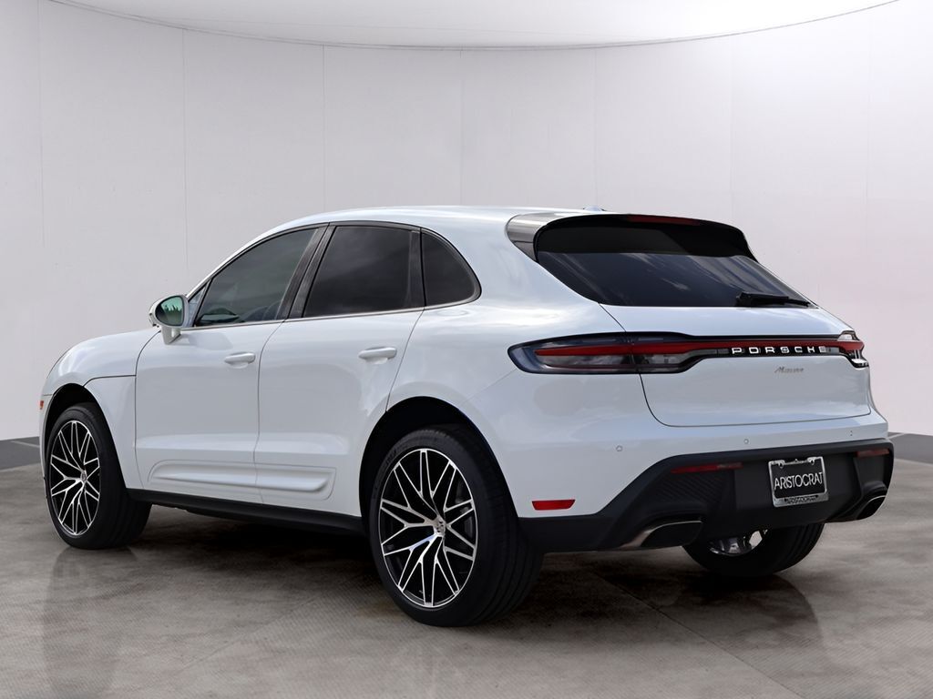 2026 Porsche Macan