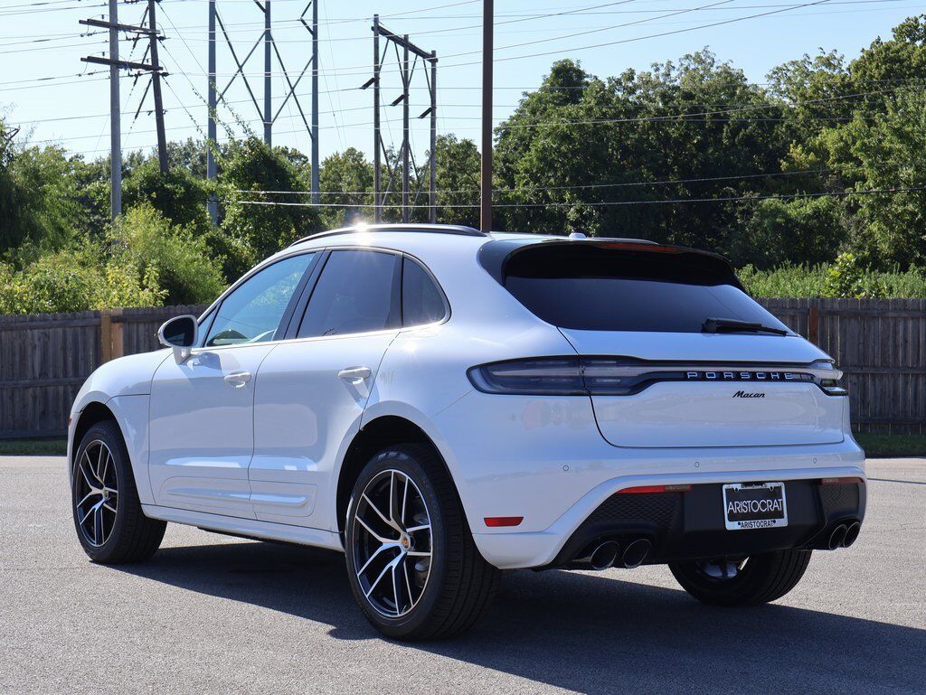 2026 Porsche Macan