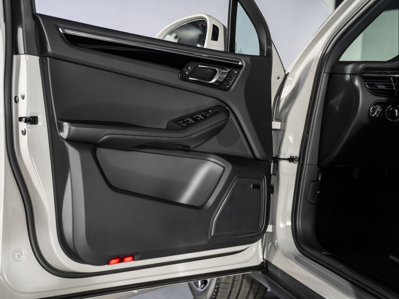 2026 Porsche Macan Santa Clarita CA