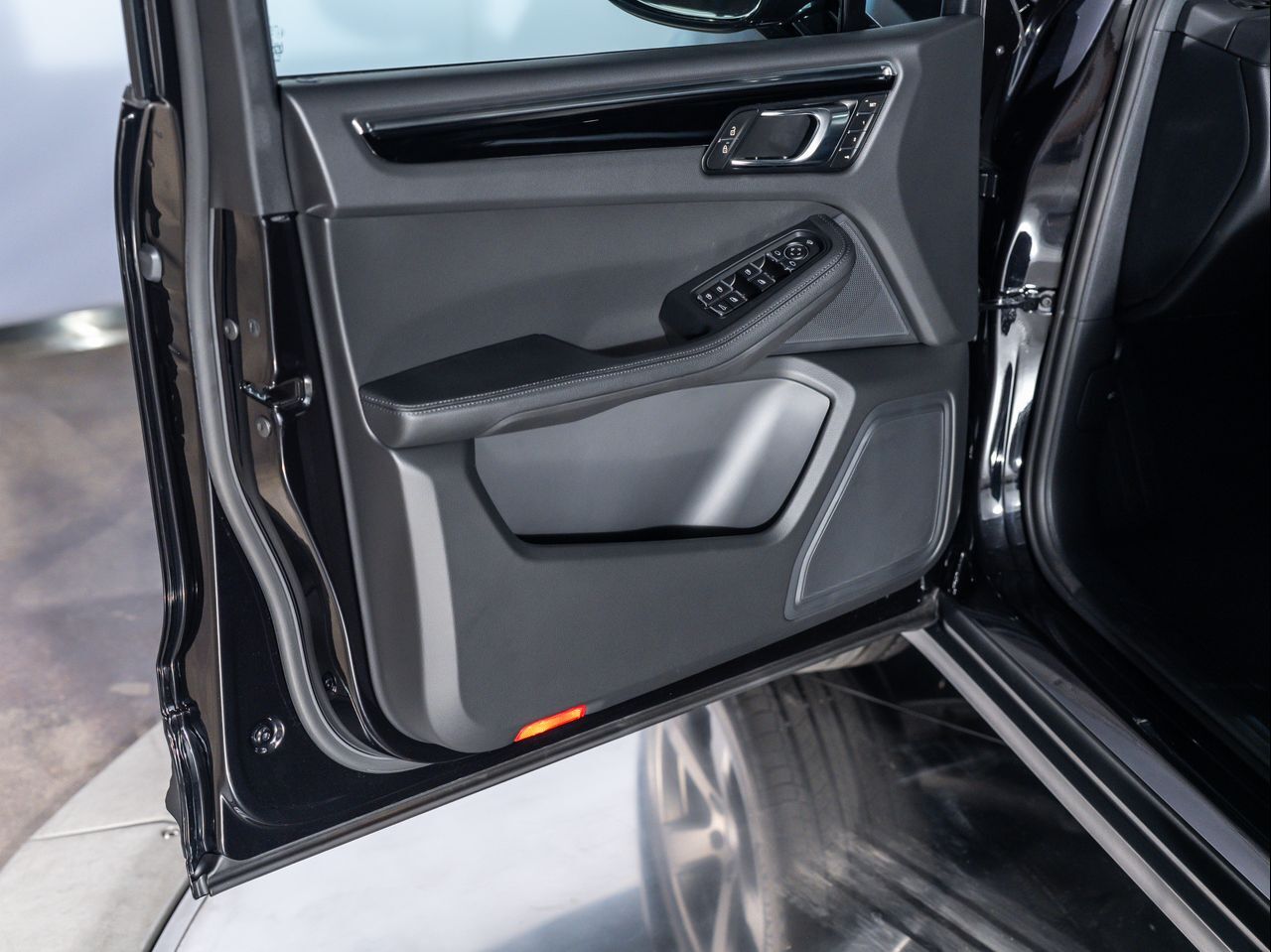 2026 Porsche Macan Santa Clarita CA