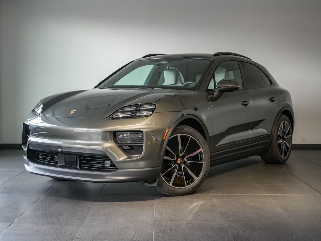 2026 Porsche Macan 4