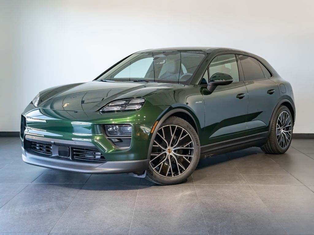 2026 Porsche Macan 4