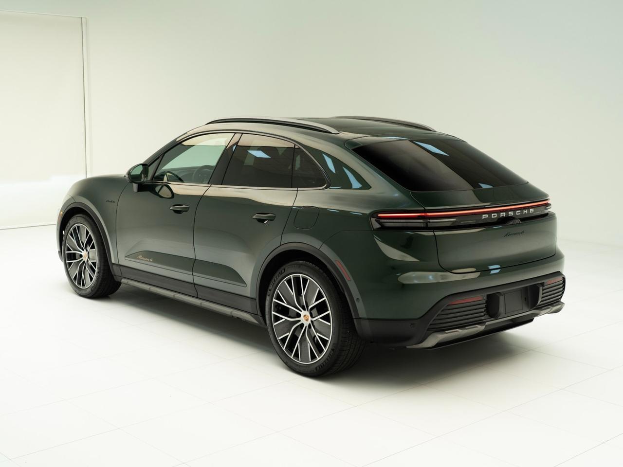 2026 Porsche Macan 4 Electric Pompano Beach FL
