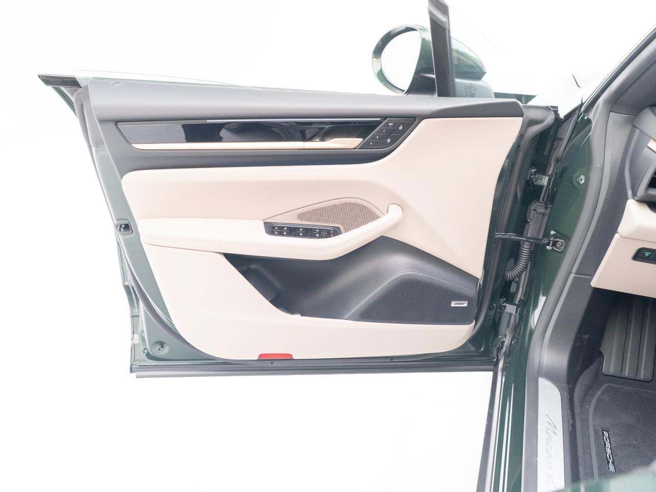 2026 Porsche Macan 4 Electric Pompano Beach FL