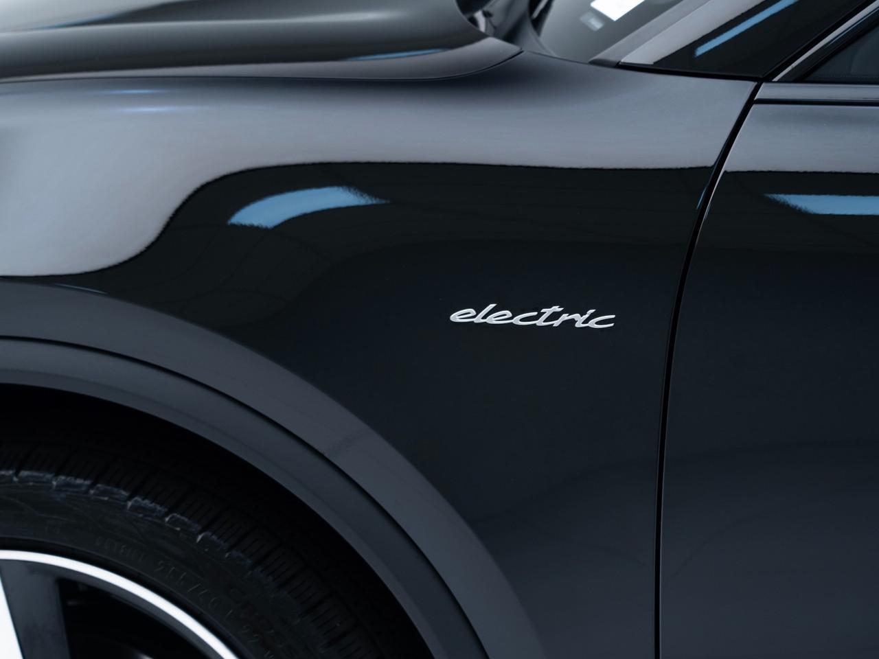 2026 Porsche Macan 4 Electric Pompano Beach FL