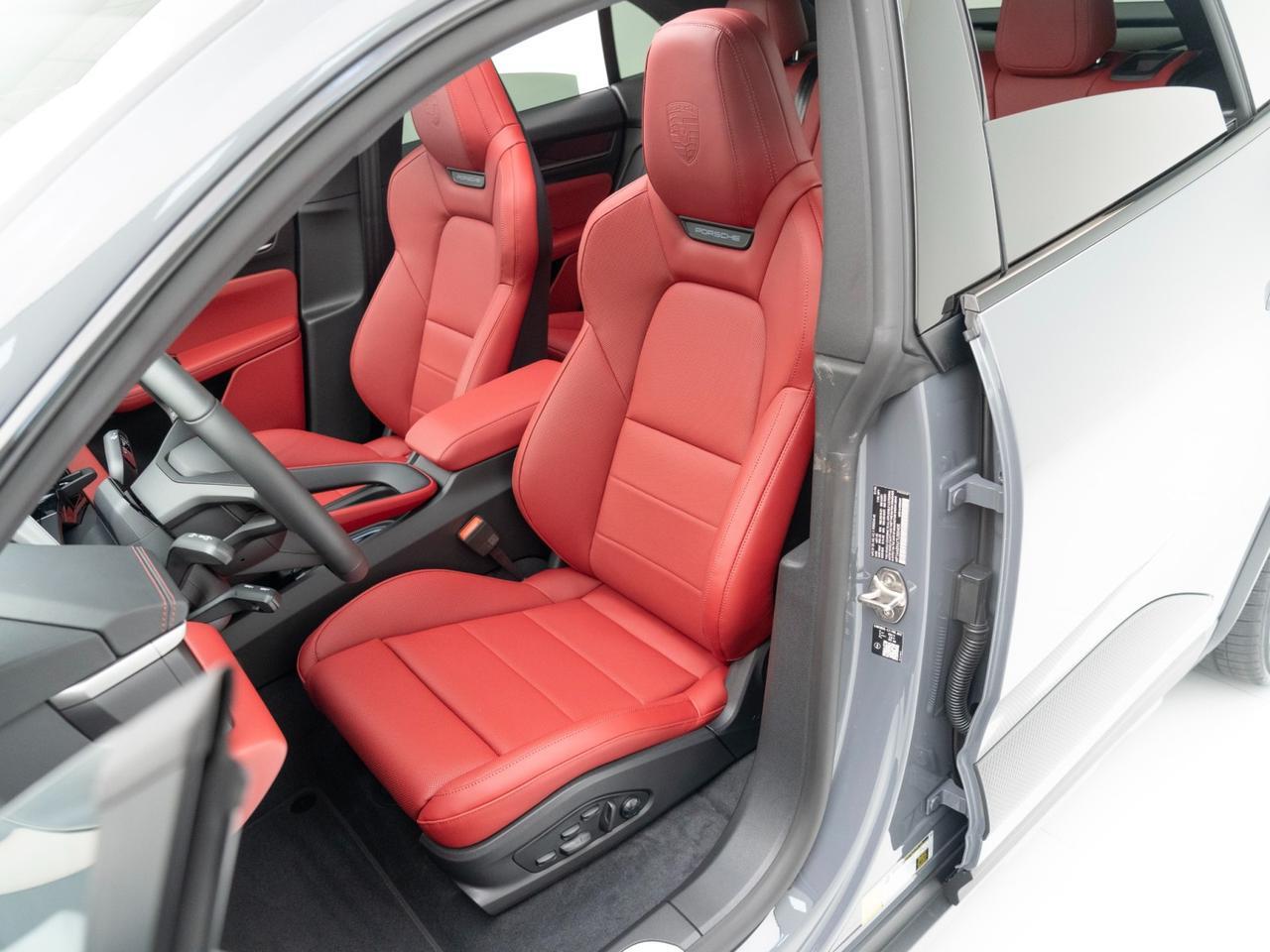 2026 Porsche Macan 4 Electric Pompano Beach FL