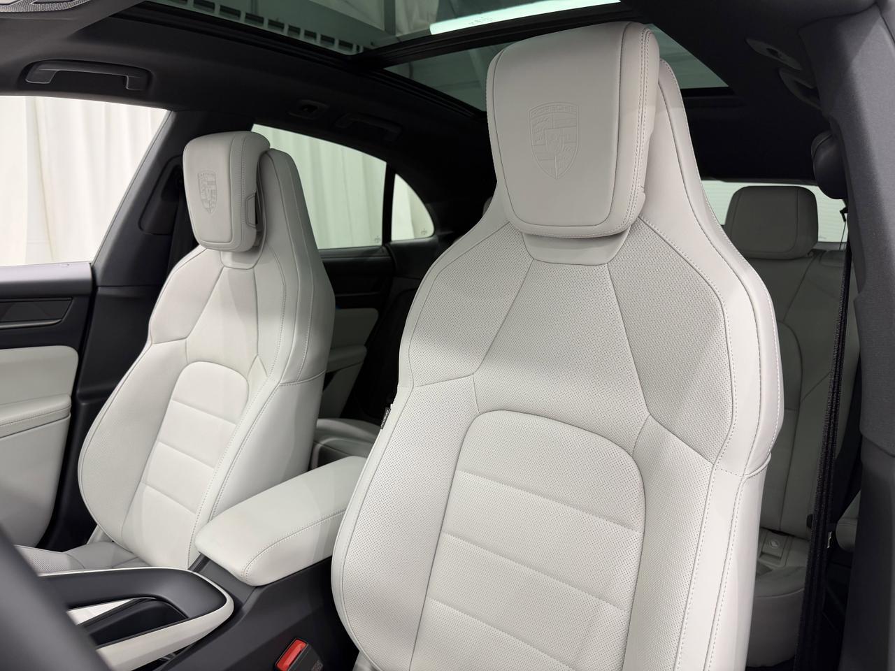 2026 Porsche Macan Electric 4 Newark DE