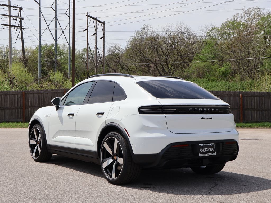 2026 Porsche Macan Electric 4