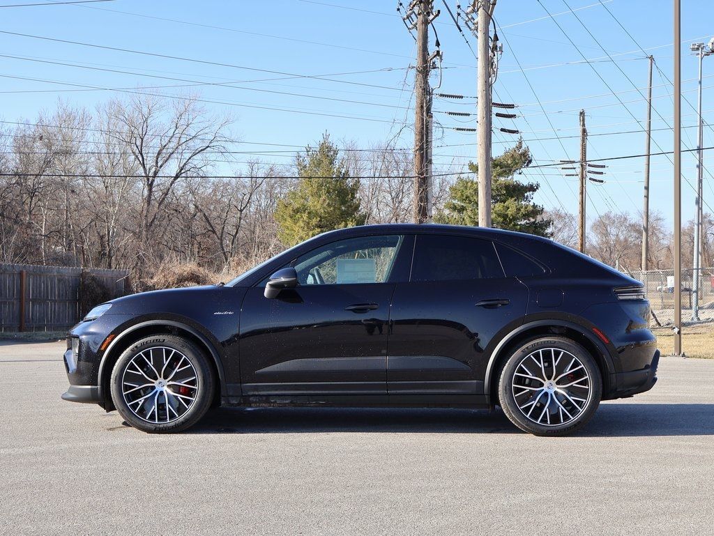2026 Porsche Macan Electric 4S