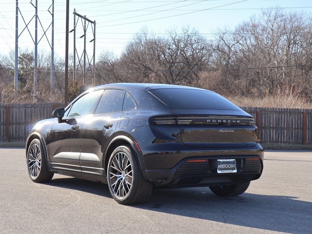 2026 Porsche Macan Electric 4S