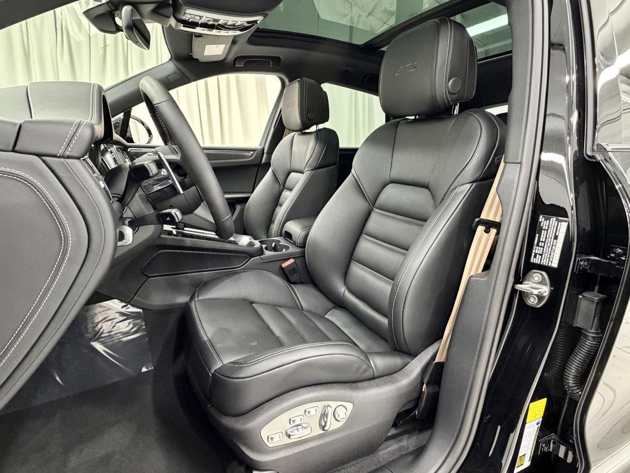 2026 Porsche Macan Gts Newark DE