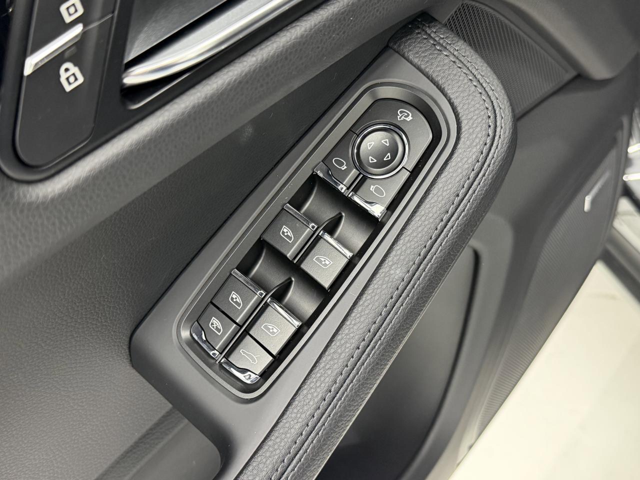 2026 Porsche Macan S Newark DE