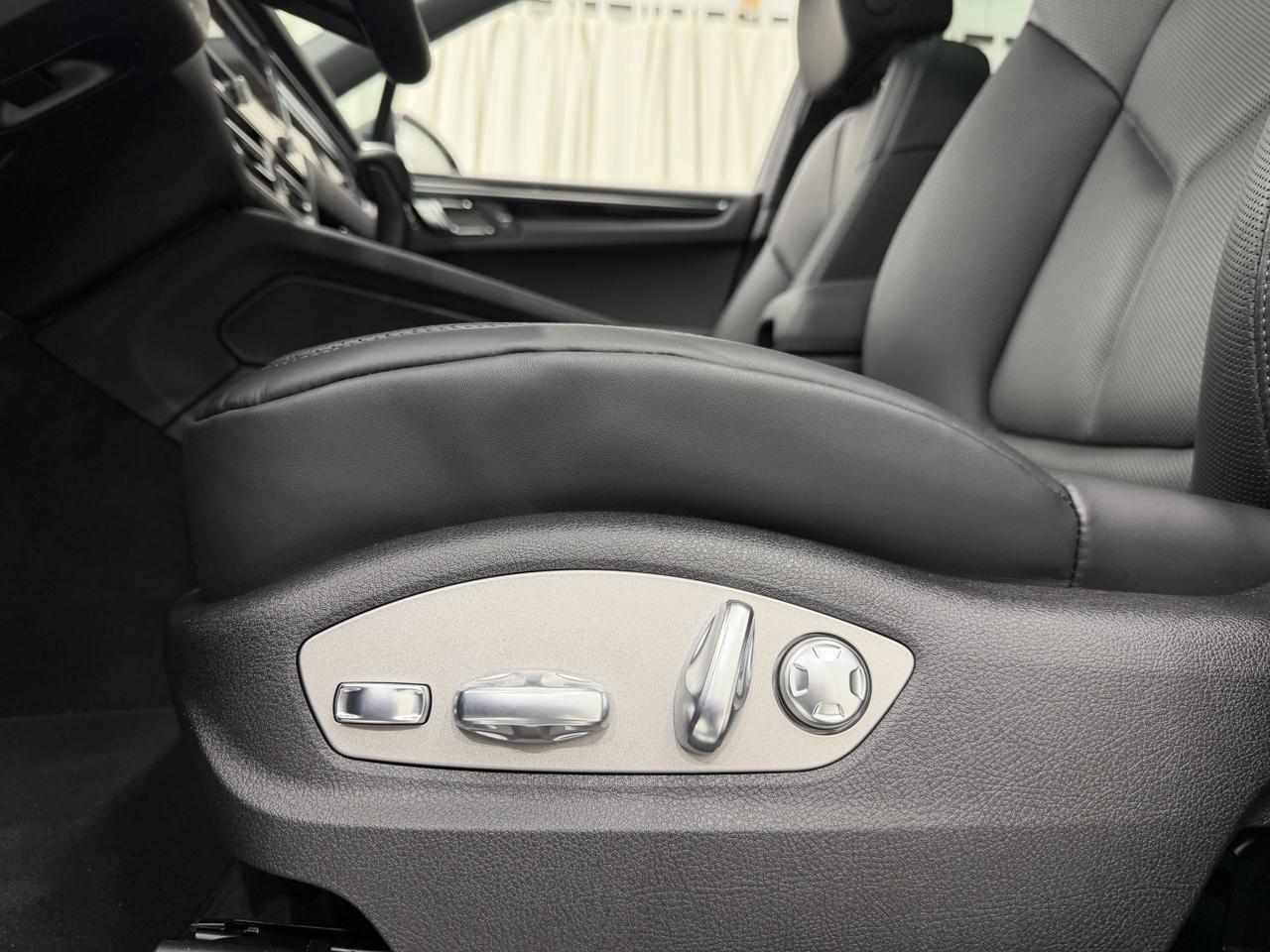 2026 Porsche Macan S Newark DE