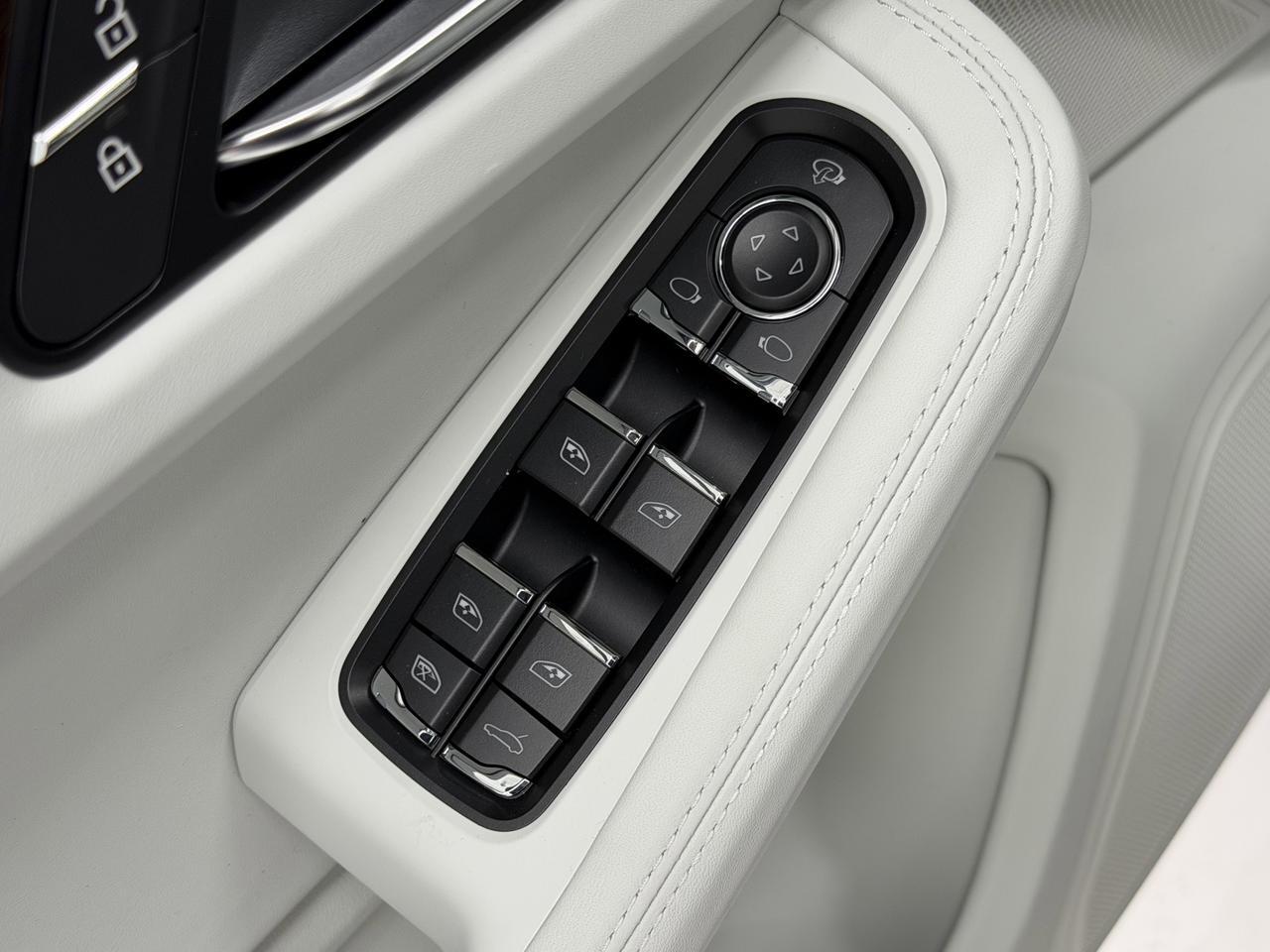 2026 Porsche Macan S Newark DE