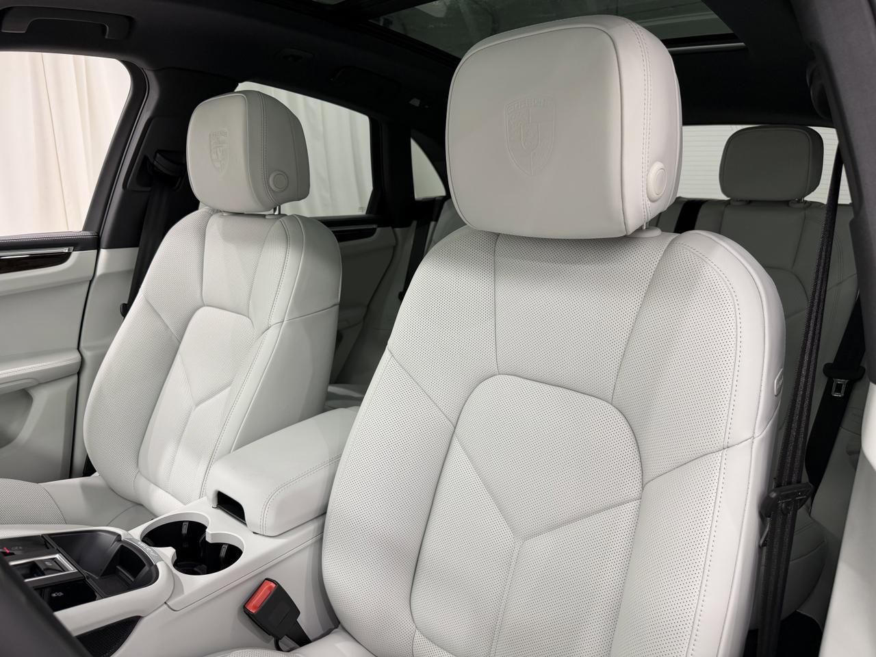 2026 Porsche Macan S Newark DE