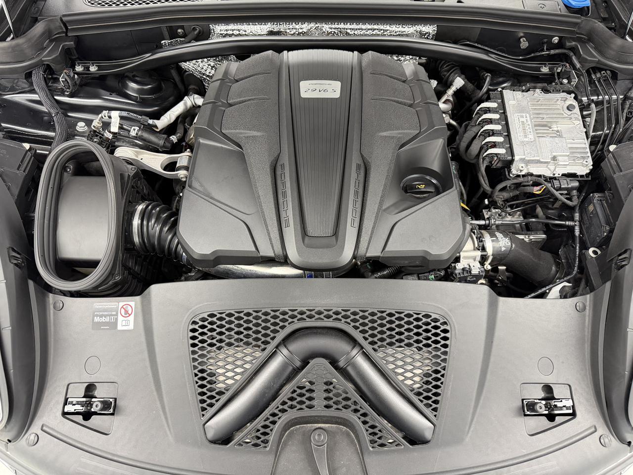 2026 Porsche Macan S Newark DE