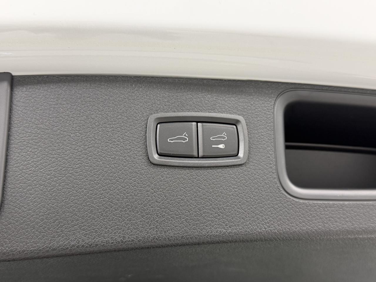 2026 Porsche Macan S Newark DE