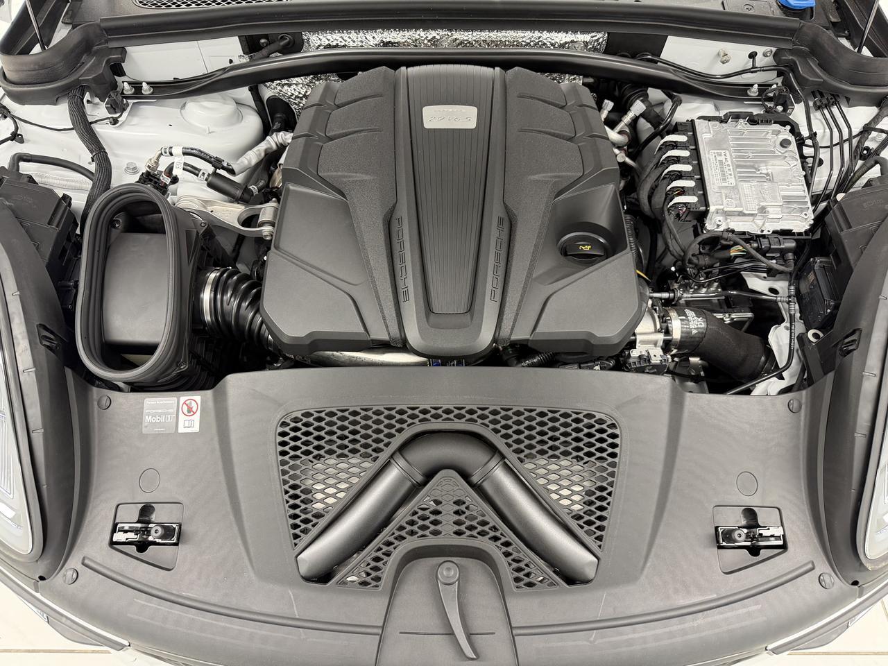 2026 Porsche Macan S Newark DE