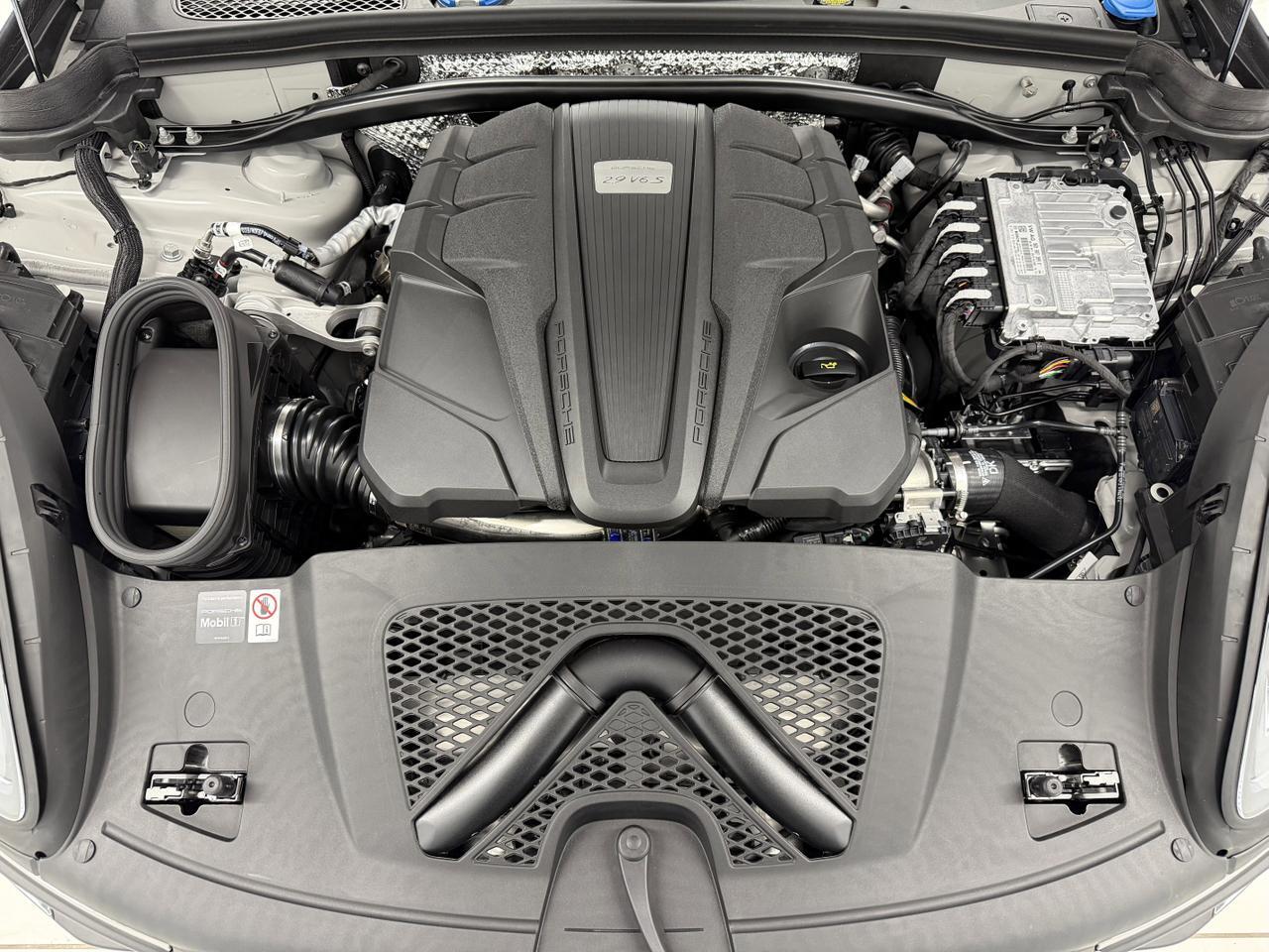 2026 Porsche Macan S Newark DE