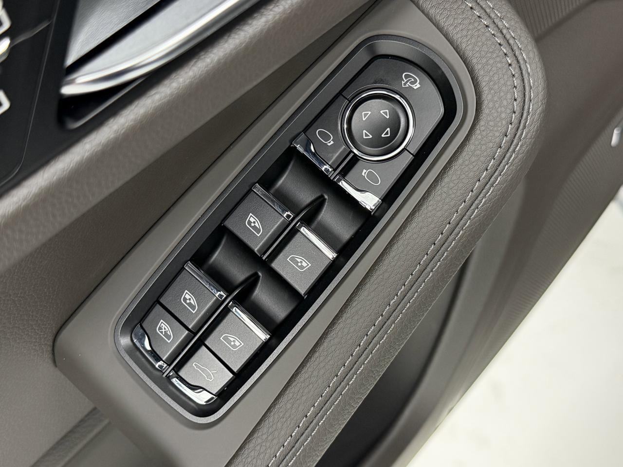 2026 Porsche Macan S Newark DE