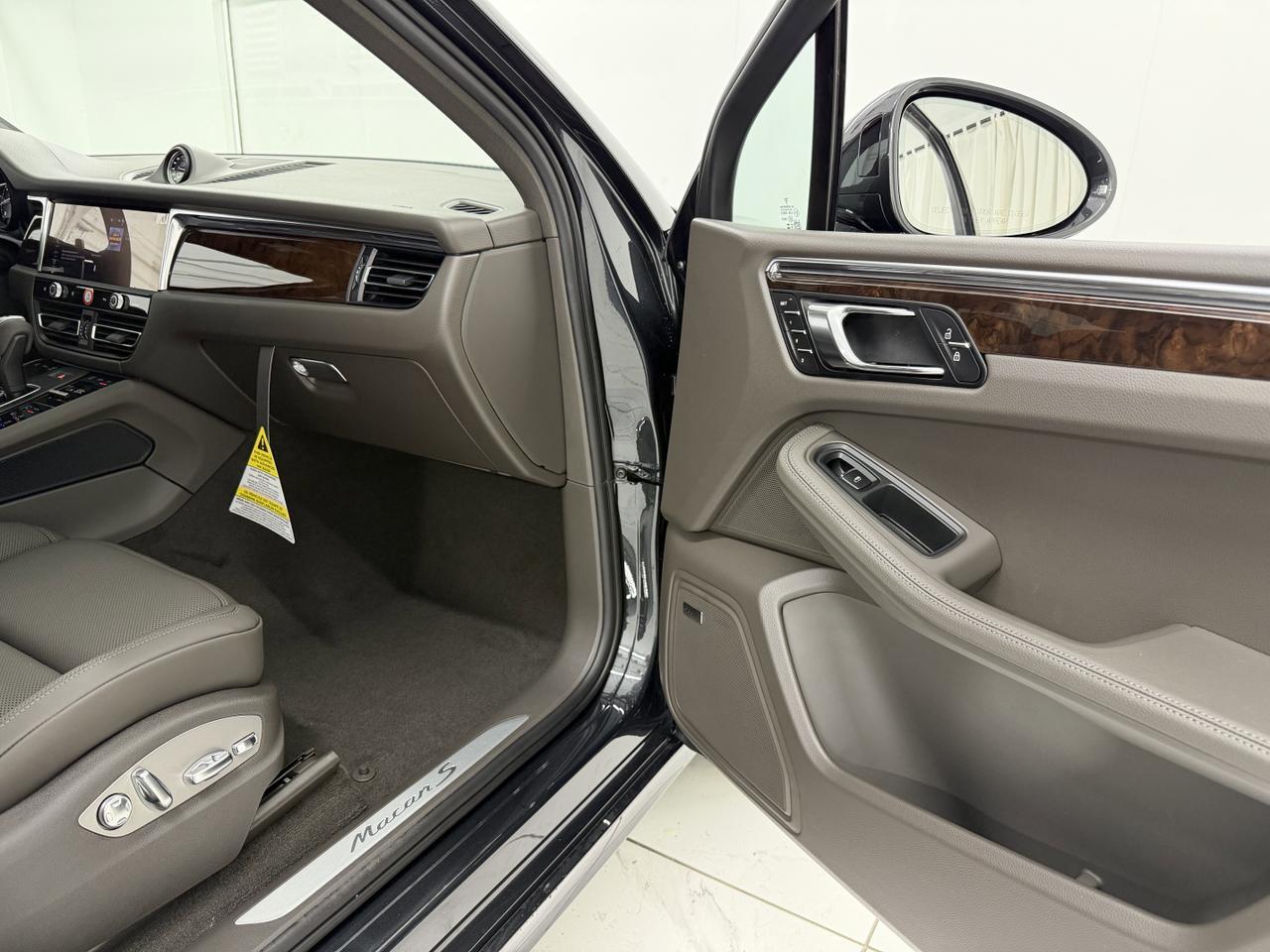 2026 Porsche Macan S Newark DE