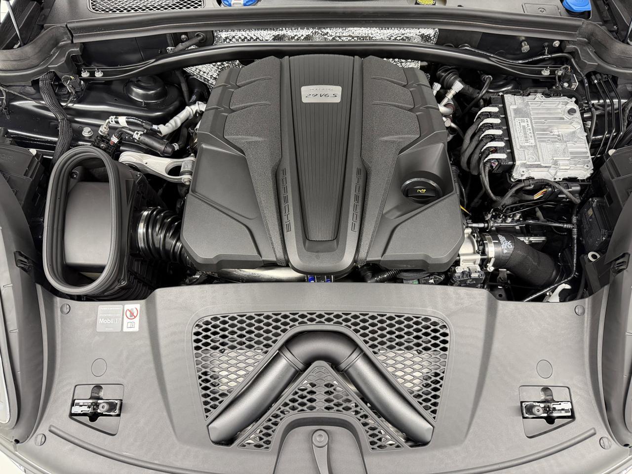 2026 Porsche Macan S Newark DE