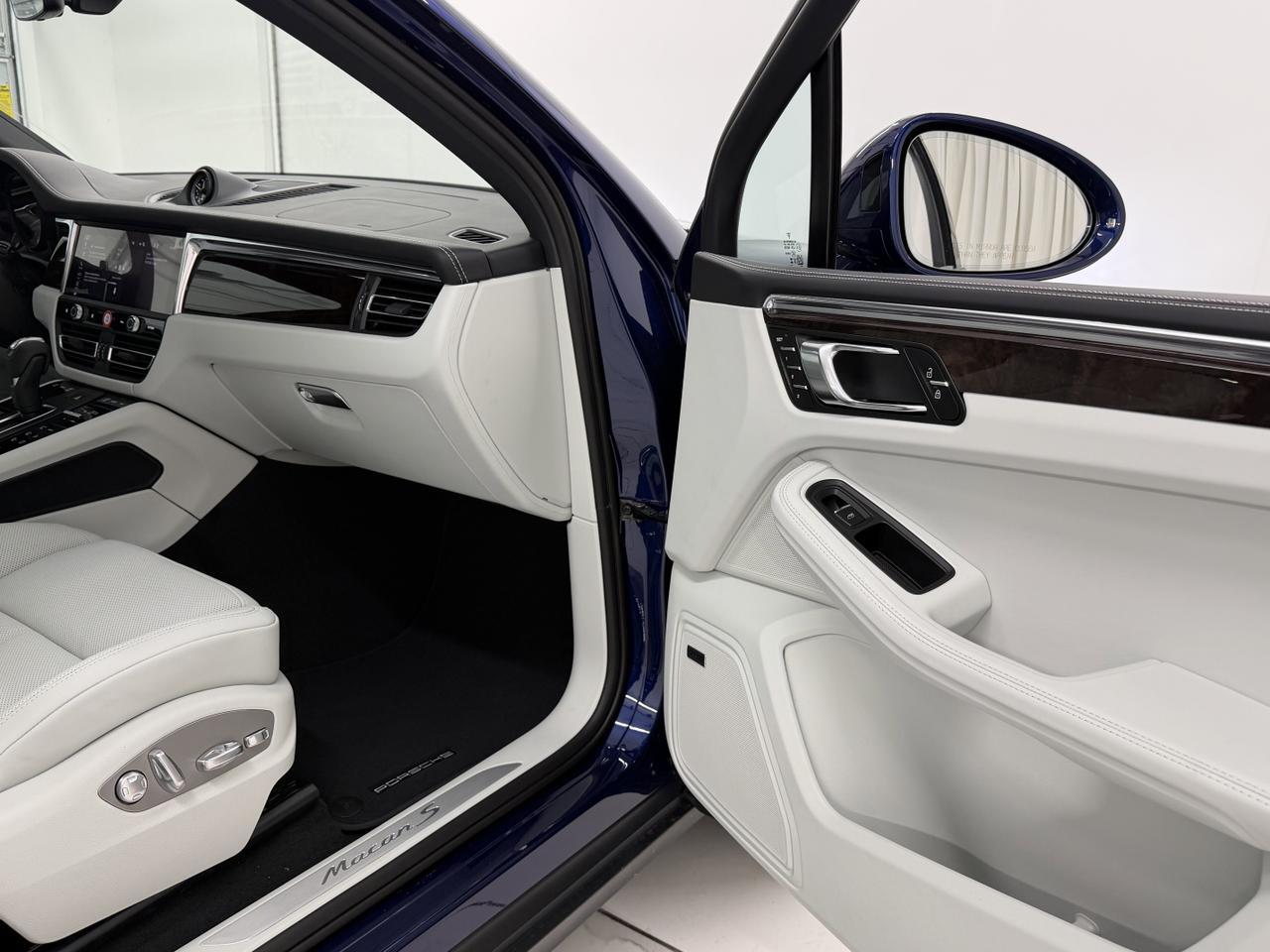 2026 Porsche Macan S Newark DE