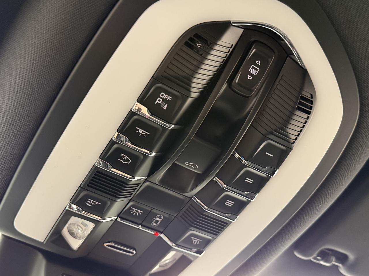 2026 Porsche Macan S Newark DE