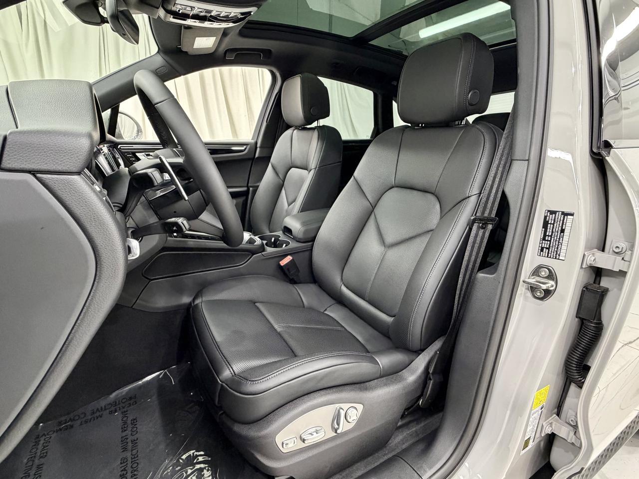 2026 Porsche Macan S Newark DE