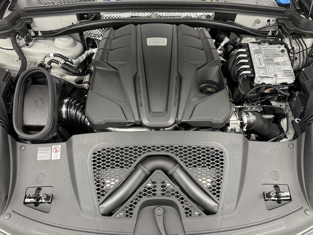 2026 Porsche Macan S Newark DE