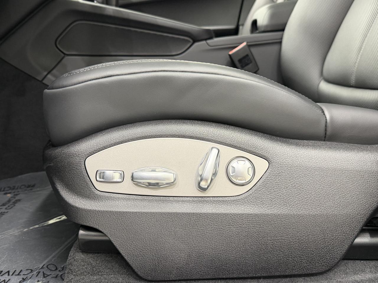 2026 Porsche Macan S Newark DE