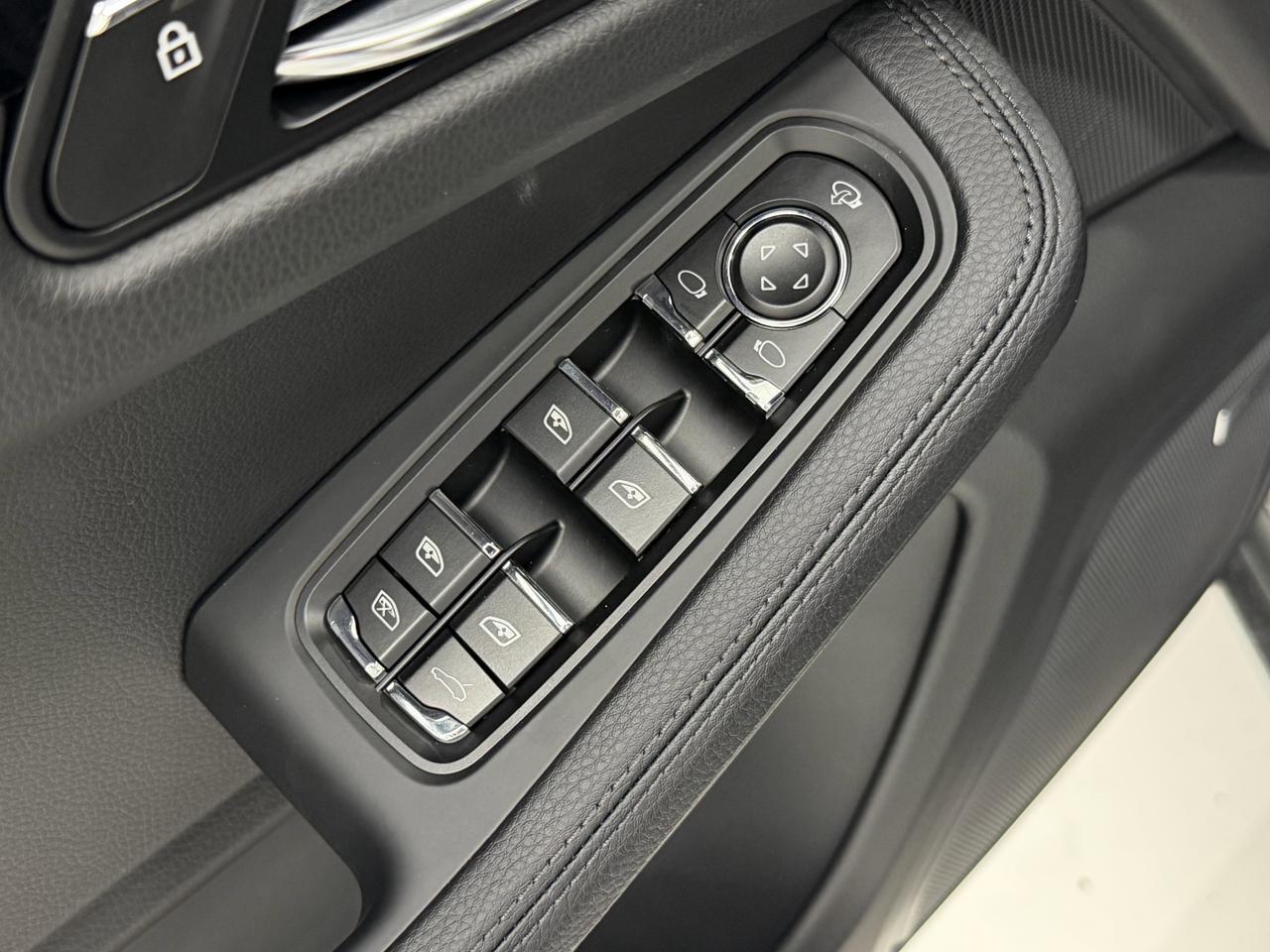 2026 Porsche Macan S Newark DE