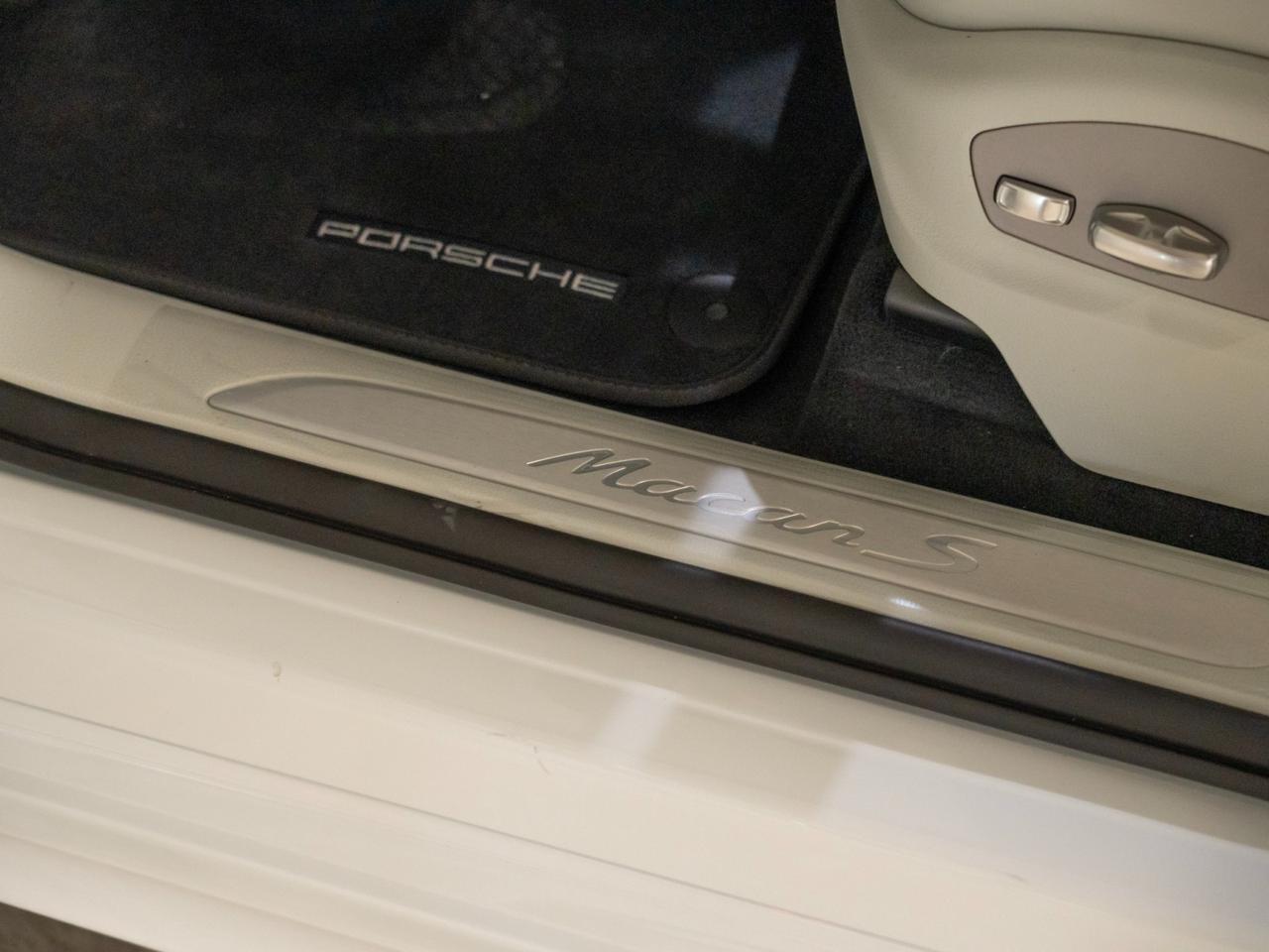 2026 Porsche Macan S Pompano Beach FL