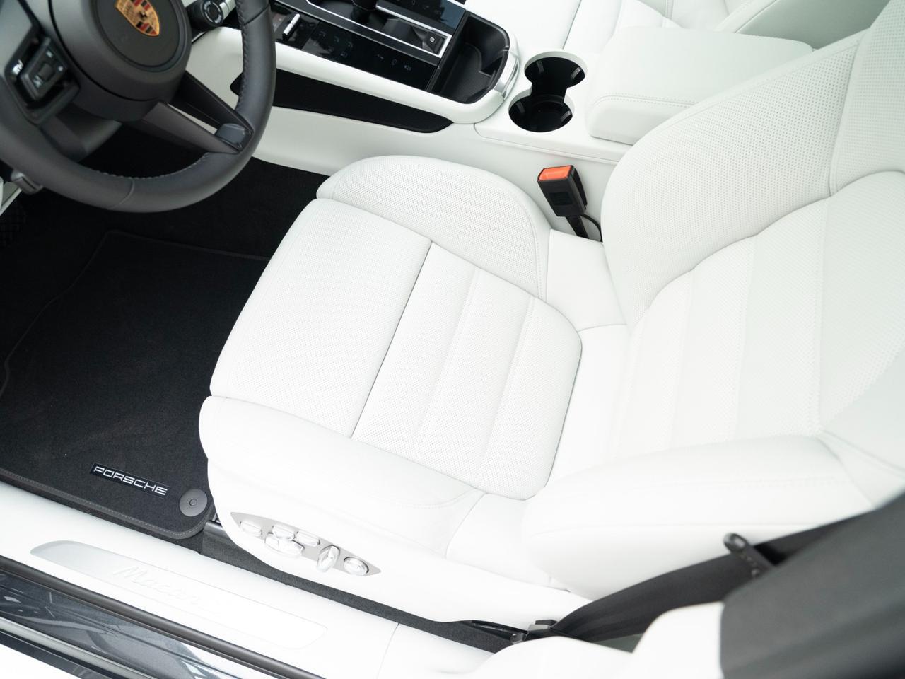 2026 Porsche Macan S Pompano Beach FL