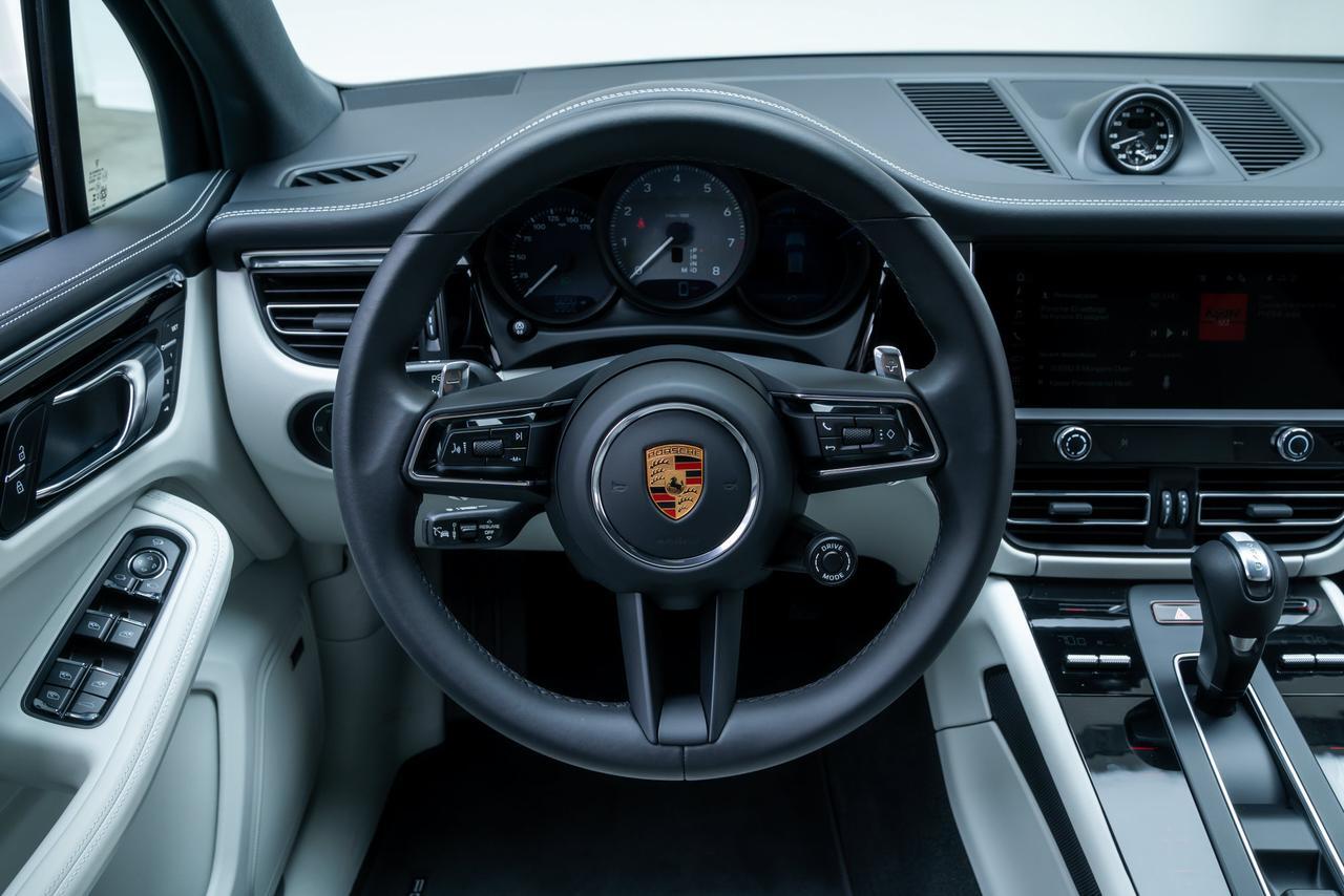 2026 Porsche Macan S Premium Package Plus / Sport Chrono Package Portland OR
