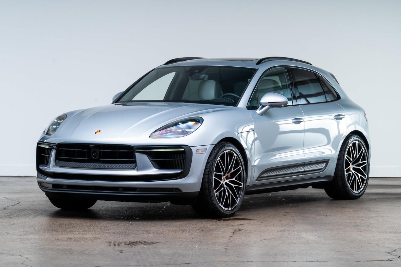 2026 Porsche Macan S Premium Package Plus / Sport Chrono Package Portland OR