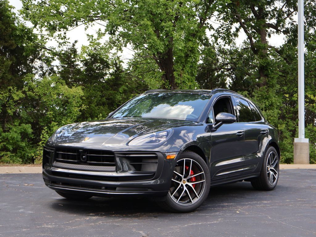 2026 Porsche Macan