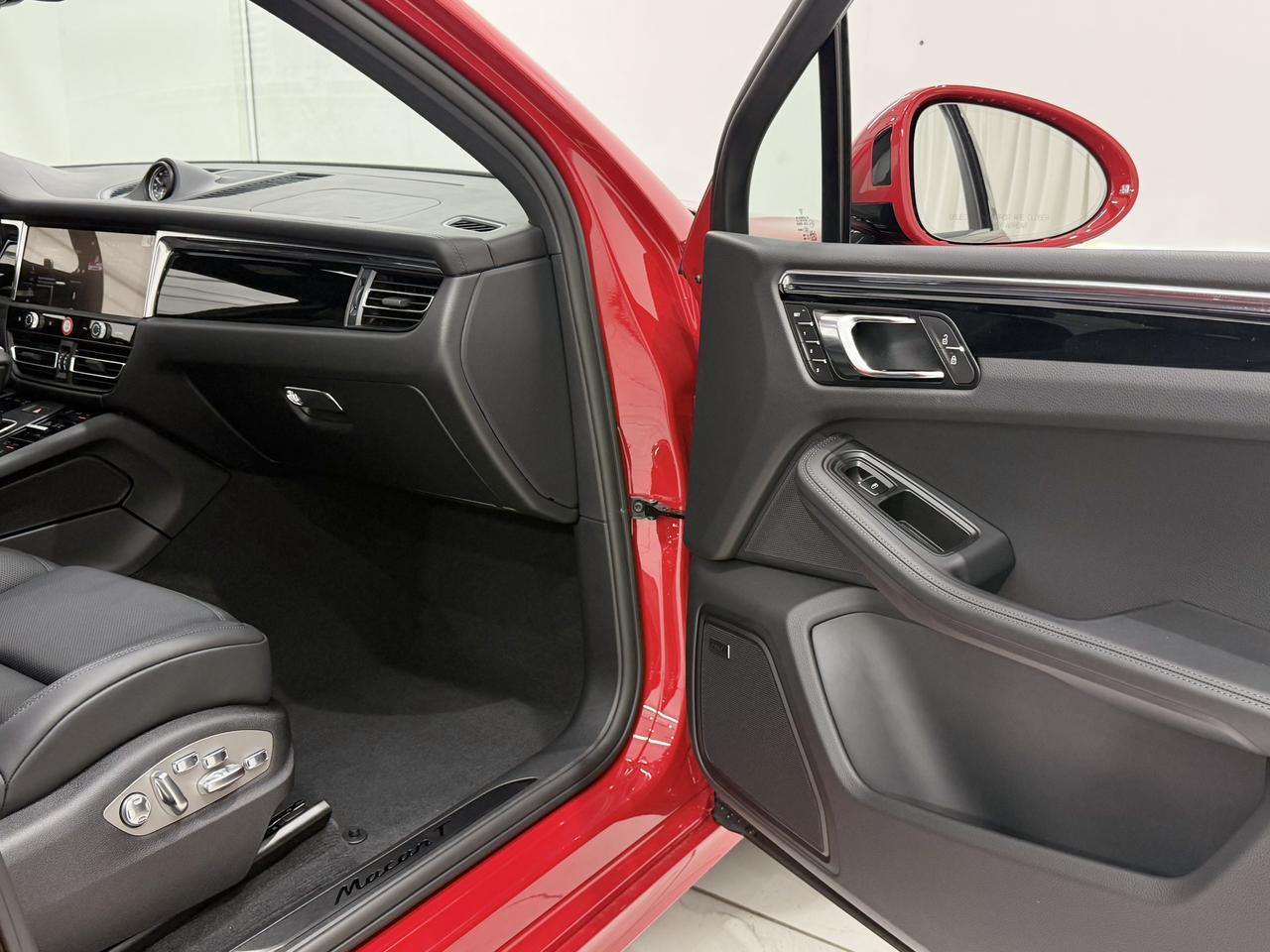 2026 Porsche Macan T Newark DE