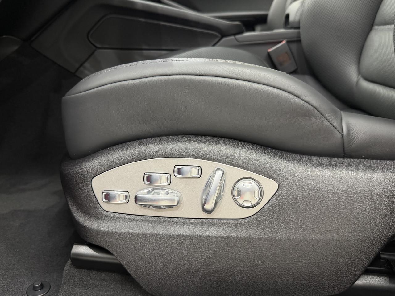 2026 Porsche Macan T Newark DE