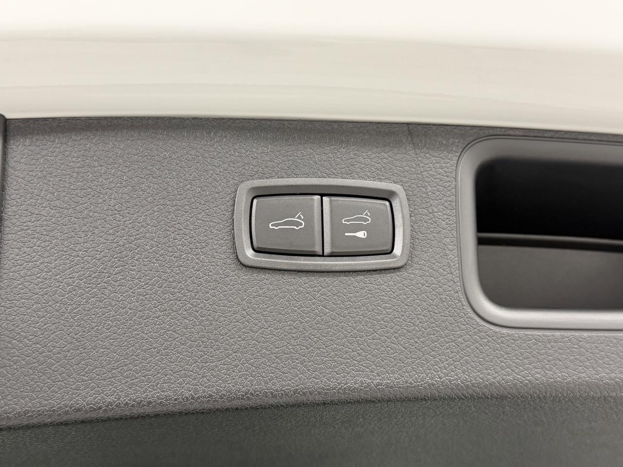 2026 Porsche Macan T Newark DE