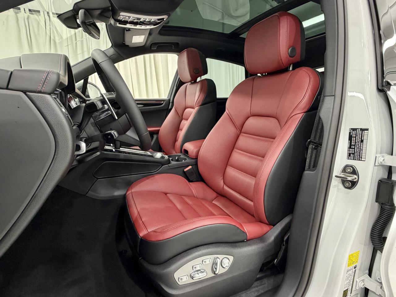 2026 Porsche Macan T Newark DE