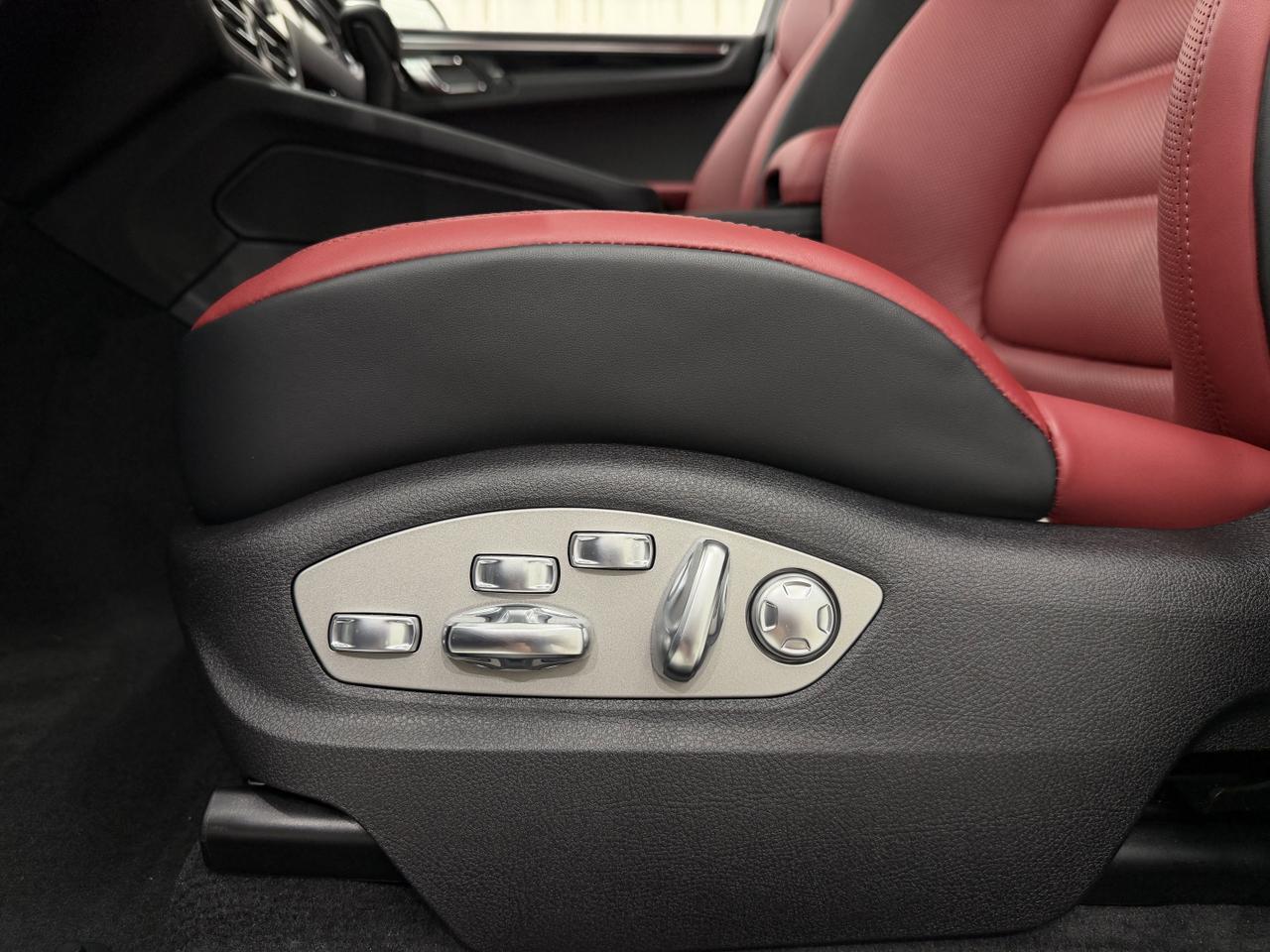 2026 Porsche Macan T Newark DE