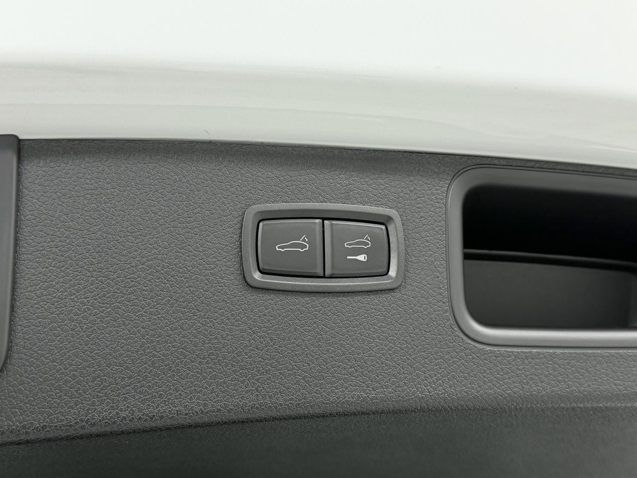 2026 Porsche Macan T Newark DE