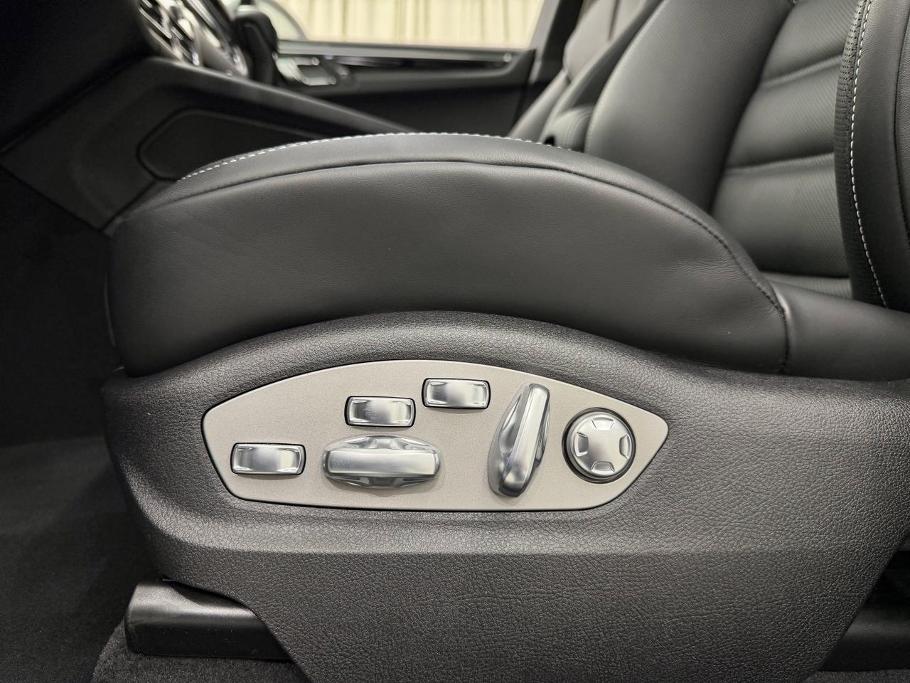 2026 Porsche Macan T Newark DE